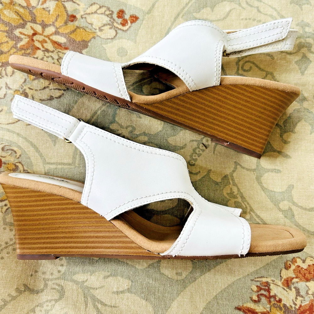 Clarks White Wedge Sandals Leather Kyarra Aster Size 11 Open Toe Comfort 3" Heel - Picture 3 of 8